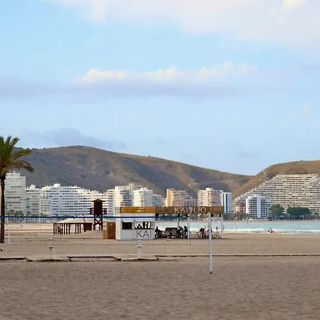 شقة Cozy Seaside In كولرا